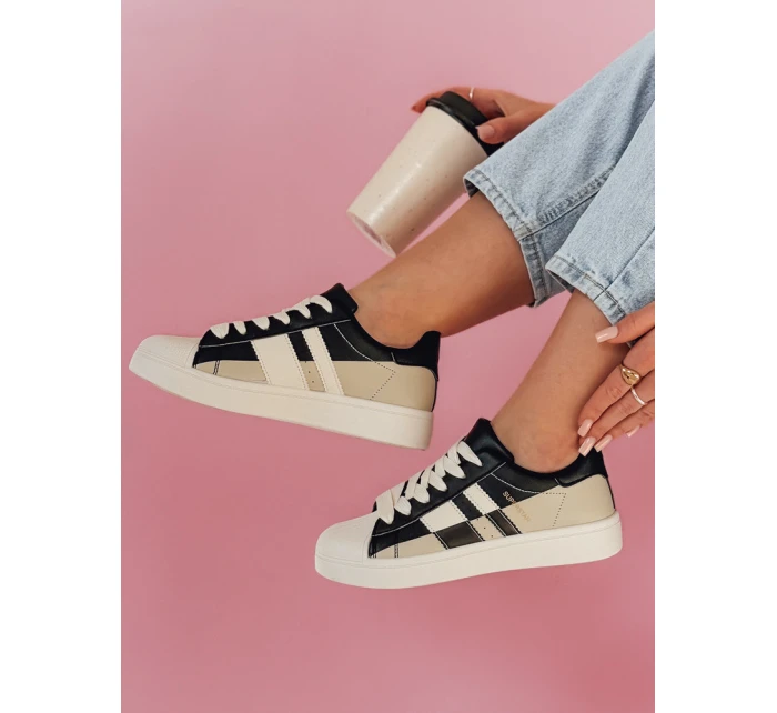 JUNOMI dámske tenisky na platforme čierne FashionStreet ZY0860