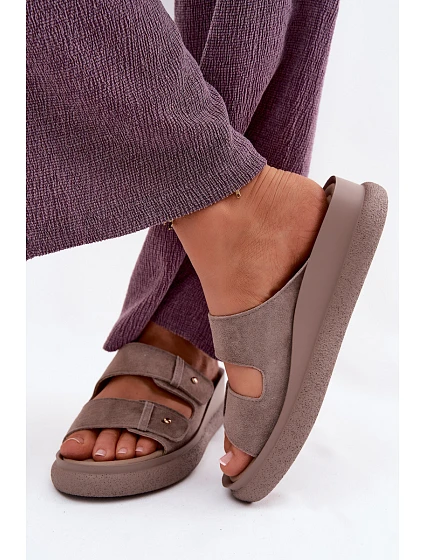 Dámske semišové kožené papuče na platforme Vinceza 66916 Dark beige Dámske semišové kožené papuče na platforme Vinceza 66916 Dark beige