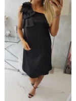 Šaty s mašlí na model 18744302 černé - K-Fashion