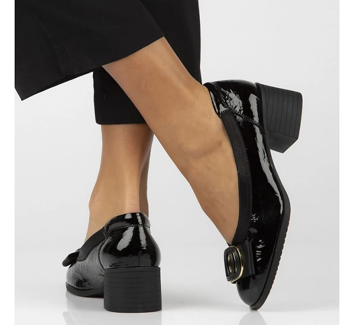 Skórzane  na czarne Filippo model 22087085 - Hikvision