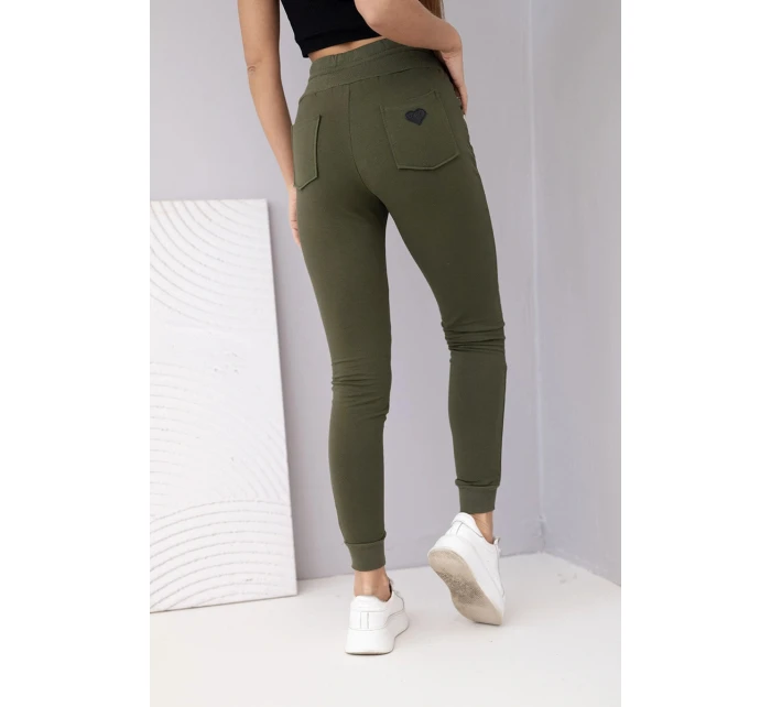 Dámske tepláky s vysokým pásom a šnúrkou na stiahnutie v khaki farbe