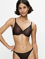 TRIUMPH - Signature Sheer: Vystužená podprsenka s kosticami, neviditeľná pod topy Triumph