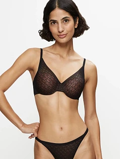 TRIUMPH - Signature Sheer: Vystužená podprsenka s kosticami, neviditeľná pod topy Triumph