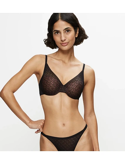 TRIUMPH - Signature Sheer: Vystužená podprsenka s kosticami, neviditeľná pod topy Triumph TRIUMPH - Signature Sheer: Vystužená podprsenka s kosticami, neviditeľná pod topy Triumph