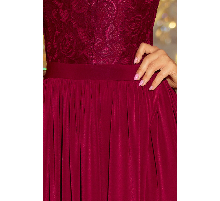 Dlhé dámske šaty v bordovej farbe bez rukávov, s čipkovaným výstrihom model 6710856