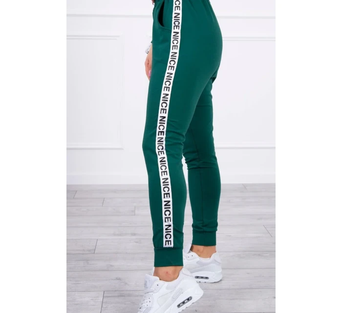 Sada s ozdobnými pásky zelené barvy