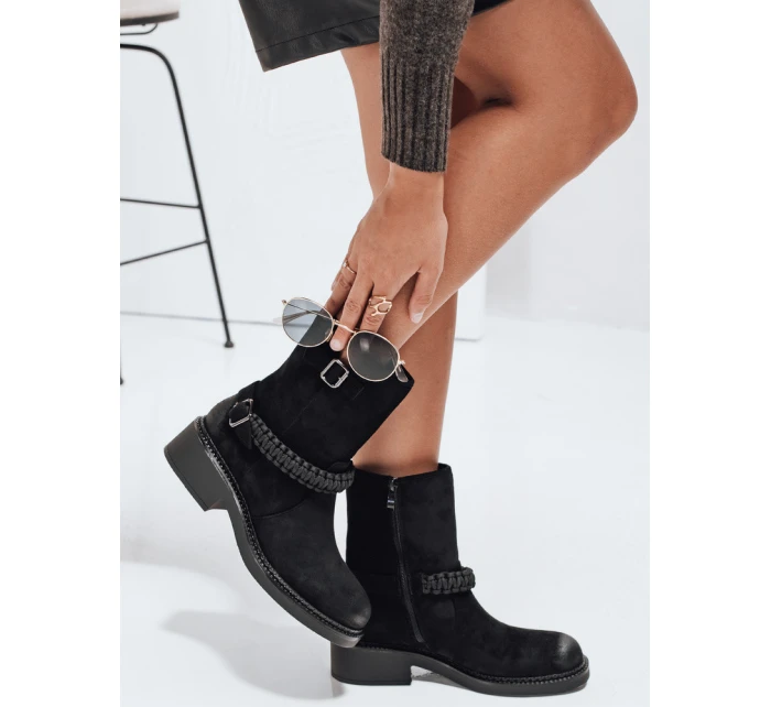 Dámské semišové kozačky černé Dstreet model 21992027 - FashionStreet Dámské semišové kozačky černé Dstreet model 21992027 - FashionStreet