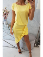 Asymetrické žlté šaty