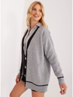 Dámsky sivý pletený sveter so zapínaním na gombíky
