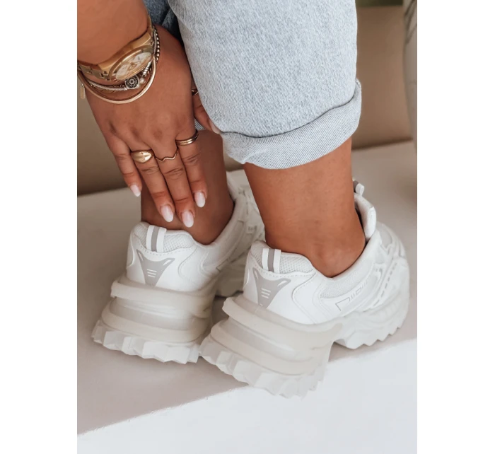 Dámské sportovní tenisky bílé Dstreet model 21991750 - FashionStreet