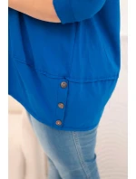 Dámska blúzka v nadmernej veľkosti z bavlny s ozdobnými gombíkmi a vyhrnutými rukávmi v striebornej farbe Dámska blúzka v nadmernej veľkosti z bavlny s ozdobnými gombíkmi a vyhrnutými rukávmi v striebornej farbe