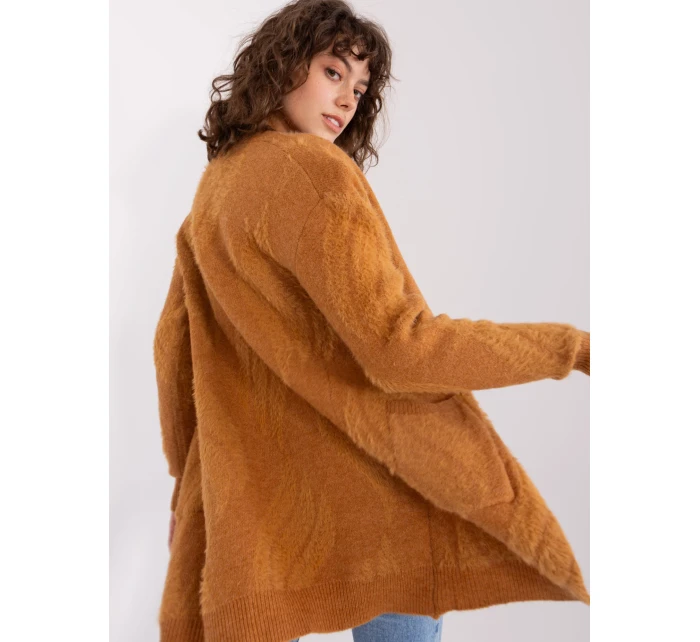 Sweter AT SW model 19014671 camelowy - FPrice
