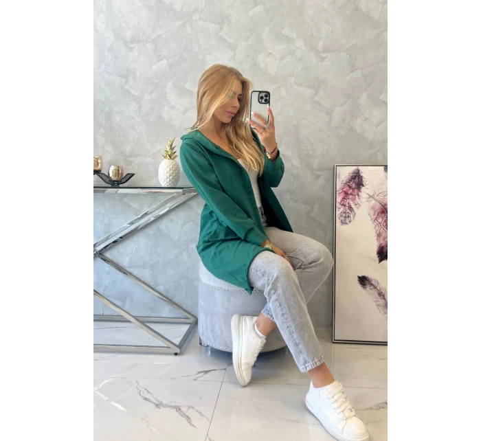 Světle zelená bunda s potiskem Světle zelená bunda s potiskem