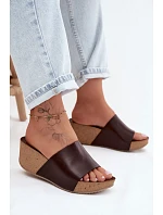 model 22136740 kožené dámské pantofle na korkové platformě čokoládové - Zazoo