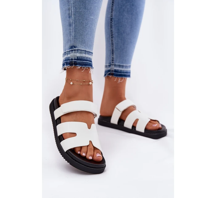 Klapki Damskie Z Rzepem Vinceza 17401 Białe