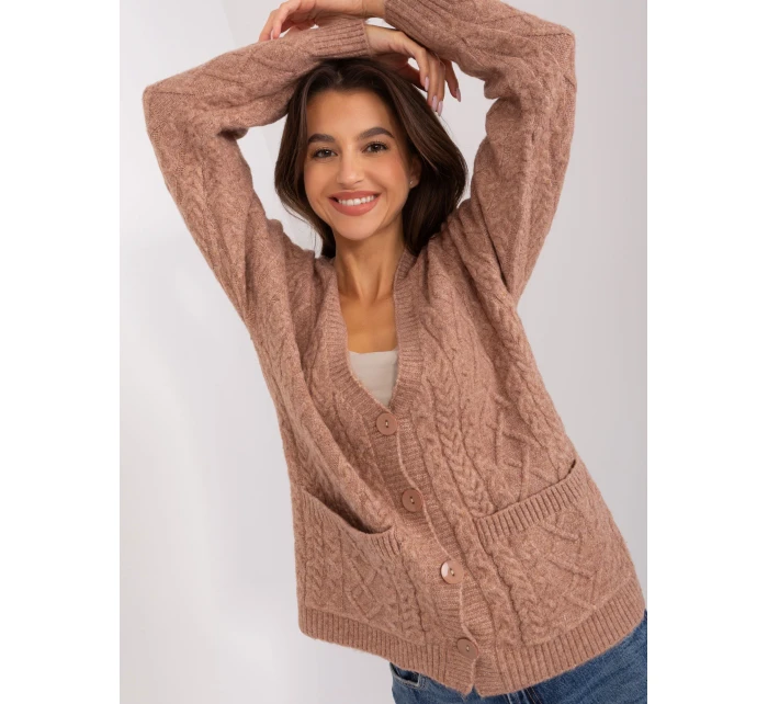 Sweter AT SW model 18970047 jasny brązowy - FPrice Sweter AT SW model 18970047 jasny brązowy - FPrice