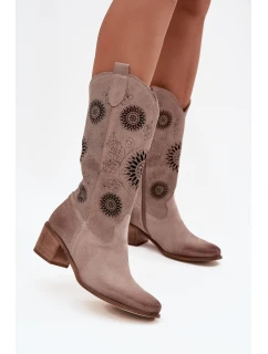 Zamszowe Skórzane Kozaki Damskie Z Ażurowym Wzorem Zazoo 3852 Cappuccino