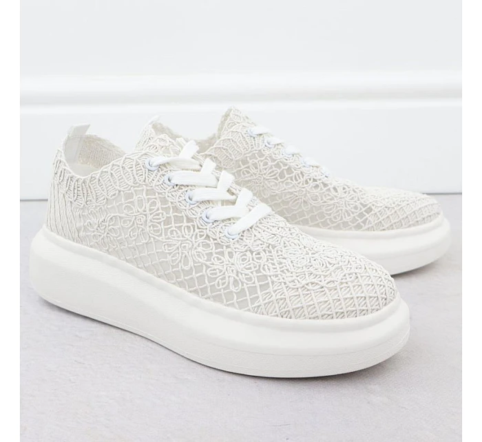 Dámské boty na platformě šněrovací bílé model 22098381 - VINCEZA