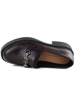 Dámské kožené mokasíny na silné podrážce vínové model 22081623 - VINCEZA Dámské kožené mokasíny na silné podrážce vínové model 22081623 - VINCEZA