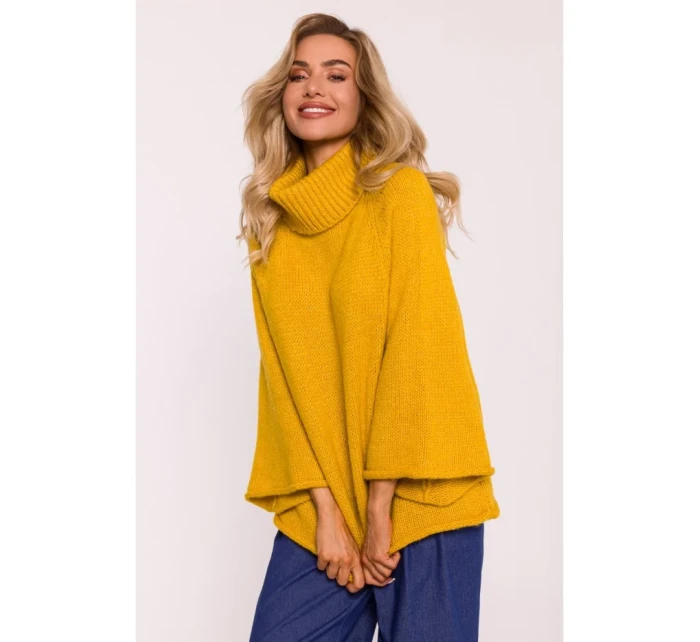 M822 Trapézový sveter s rolákom - medový M822 Trapézový sveter s rolákom - medový