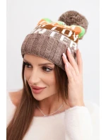 Dámska zimná čiapka s vlnou a nápisom s veľkou bambulou K422 cappuccino Dámska zimná čiapka s vlnou a nápisom s veľkou bambulou K422 cappuccino