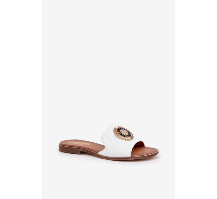 Kožené Pantofle S Dekorací Na Plochém Podpatku Bílé Lewski model 21682268 - Boto Kožené Pantofle S Dekorací Na Plochém Podpatku Bílé Lewski model 21682268 - Boto