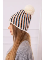 Dámská čepice s bambulí Hanna model 18751847 ecru - K-Fashion Dámská čepice s bambulí Hanna model 18751847 ecru - K-Fashion