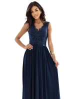 dlouhé elegantní maxi šaty s krajkovým a rozparkem na nohou tmavě modré model 21318836 - numoco