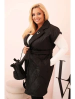 Dámská vesta Plus Size prošívaná s páskem a límcem černá Dámská vesta Plus Size prošívaná s páskem a límcem černá