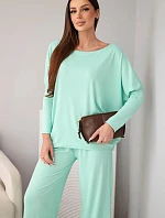 Dámsky viskózový komplet s voľnou blúzkou a nohavicami mätovej farby