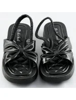 Černé sandály na platformě model 17349568 - Mix Feel