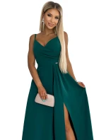 CHIARA Elegantní zelené dámské dlouhé maxi šaty na ramínkách model 18829195 - numoco CHIARA Elegantní zelené dámské dlouhé maxi šaty na ramínkách model 18829195 - numoco