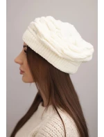 Dámska zimná vlnená čiapka s ozdobnými kryštálmi K399 ecru