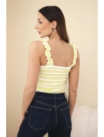 Dámska rebrovaná blúzka s pruhmi na ramienkach s volánom zelená Dámska rebrovaná blúzka s pruhmi na ramienkach s volánom zelená