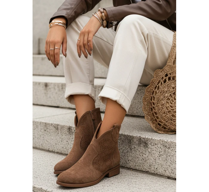 Botki damskie coffee Dstreet model 21998262 - FashionStreet