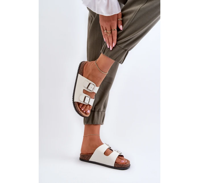 Dámské sandály s přezkami bílé model 21653013 - Boto