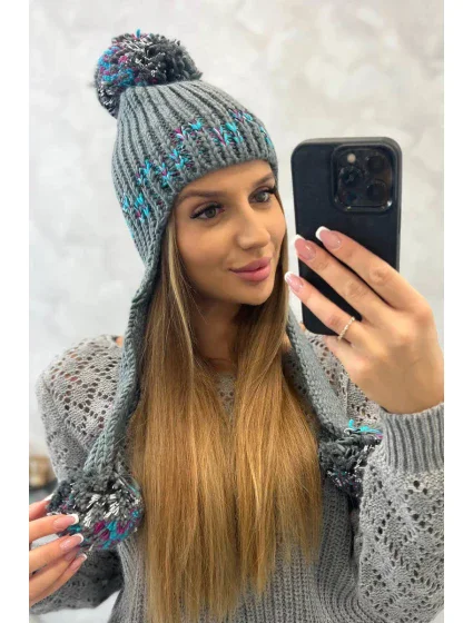 Dámská ušanka Nadia model 18751635 tmavě šedá - K-Fashion Dámská ušanka Nadia model 18751635 tmavě šedá - K-Fashion