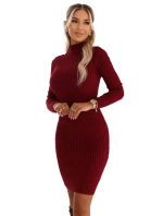 Elegantní vypasované svetrové šaty s bordó model 21787446 - numoco basic Elegantní vypasované svetrové šaty s bordó model 21787446 - numoco basic