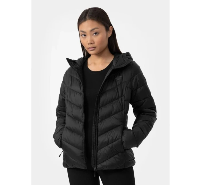 Dámska páperová bunda so syntetickou výplňou 4F Dámska páperová bunda so syntetickou výplňou 4F