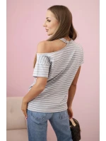 Dámska bavlnená blúzka s pruhmi na jednom ramene s chokerom sivá