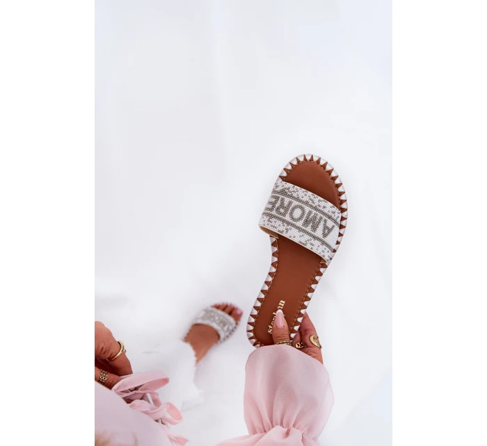 Dámské Pantofle Na Plochém Podpatku Se Bílé model 21687314 - Boto