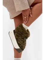 Dámské sněhule na masivní platformě s a kožešinou model 21711522 - Boto Dámské sněhule na masivní platformě s a kožešinou model 21711522 - Boto