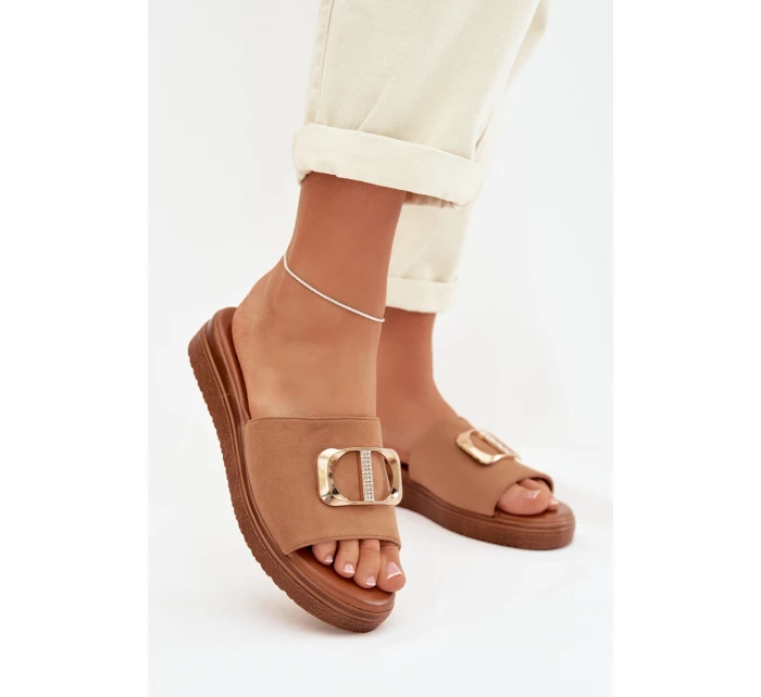 Dámské pantofle s zlatým detailem Camel model 22027934 - Boto