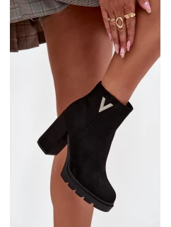 Botki Damskie Ocieplane Na Słupku Z Ozdobnym Detalem Czarne Briella