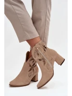 Topánky na podpätku model 219134 Krok vo veľkom štýle