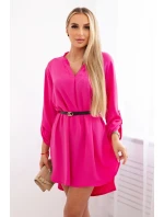 Šaty s delšími zády a pásem růžový Šaty s delšími zády a pásem růžový