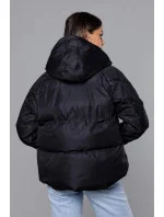 Čierna prechodná bunda s prešívanými rukávmi (5M3113-392) Čierna prechodná bunda s prešívanými rukávmi (5M3113-392)