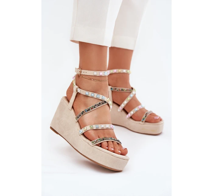 Sandały Damskie Na Koturnie Ze Zdobieniem Na Paskach Beżowe Lunara Sandały Damskie Na Koturnie Ze Zdobieniem Na Paskach Beżowe Lunara