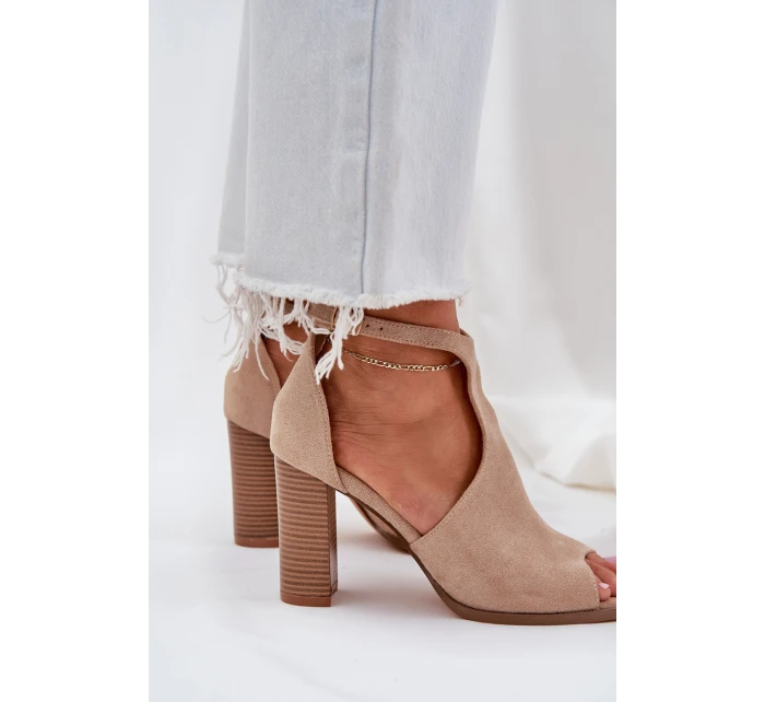 Sandały Na Słupku Z Eko Zamszu Beżowe Lanadriena