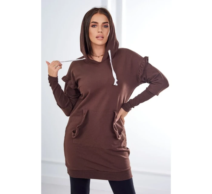 Šaty s ozdobnými volánikmi a kapucňou v hnedej farbe Šaty s ozdobnými volánikmi a kapucňou v hnedej farbe